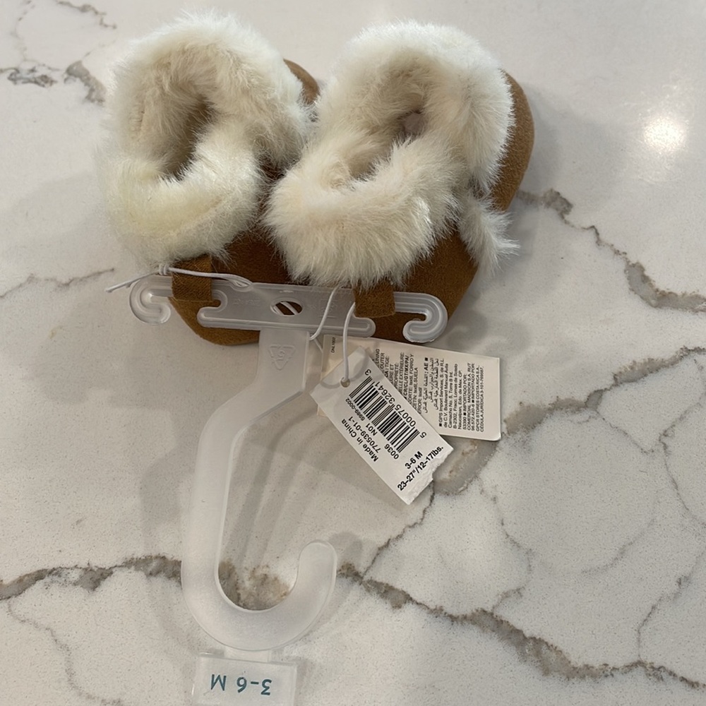 Old Navy 3-6m baby booties Unisex Faux-Fur-Lined Cozy Boots in cognac nwt - Picture 3 of 9